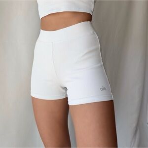 Alo Yoga Mini Rib Bike Short in White